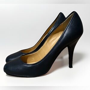 J CREW 6.5 genuine leather high heels classic black round toe made in Italy pump